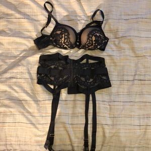 Victoria’s Secret push up bra & corset set